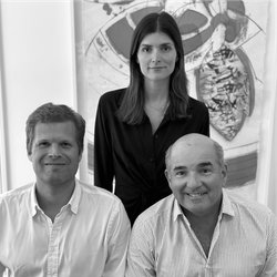 The Paystreme team